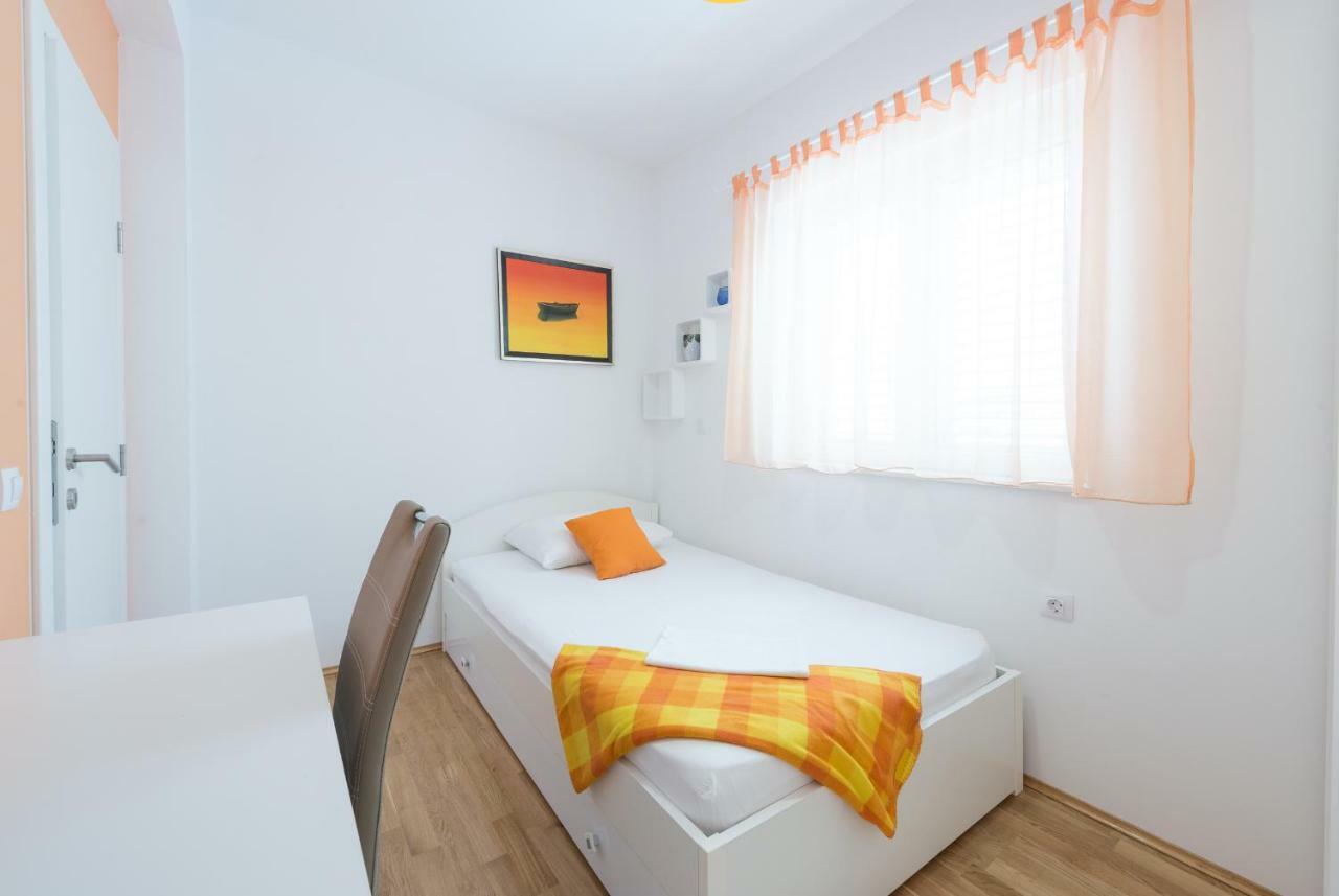 Amfora Apartment *